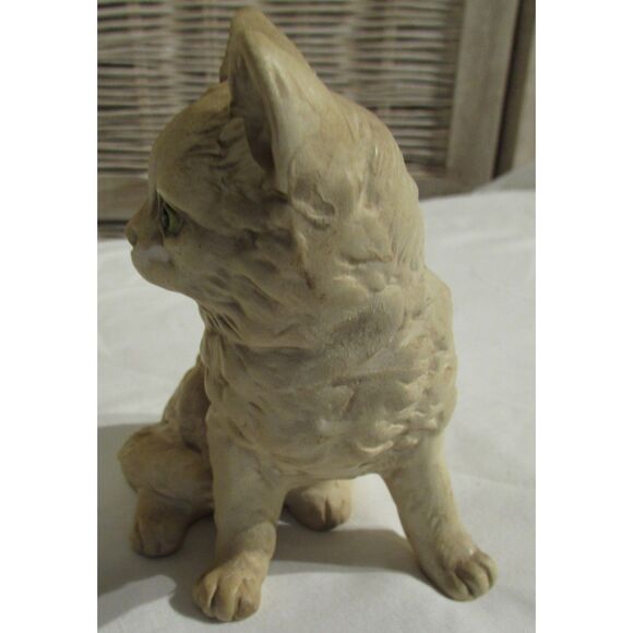 Kitty cat ceramic cream color green eyes vintage figurine - Picture 2 of 6